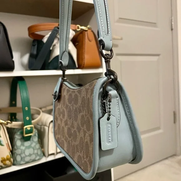 Coach Swinger 20 in Tan and Blue - Picture 3 of 7